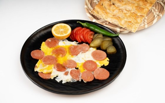 سوسیس تخم مرغ